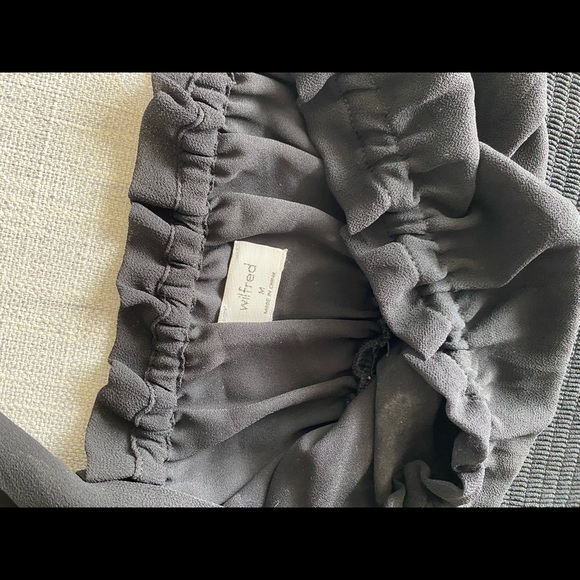 Aritzia smocked top - Picture 3 of 3